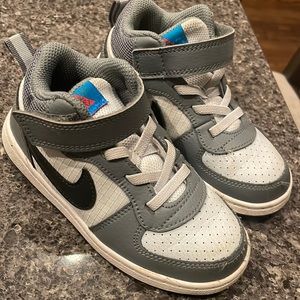 Toddler size 9c Nike high tops